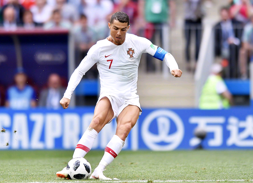 Light拿出VN表现低迷，水晶哥直接嘲讽，玩得没有uzi一半好