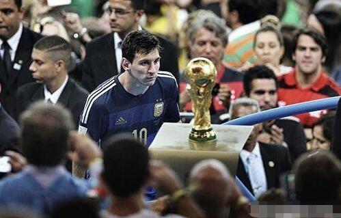 夺冠大热GenG太不尊重对手！G2强势碾压拿首胜