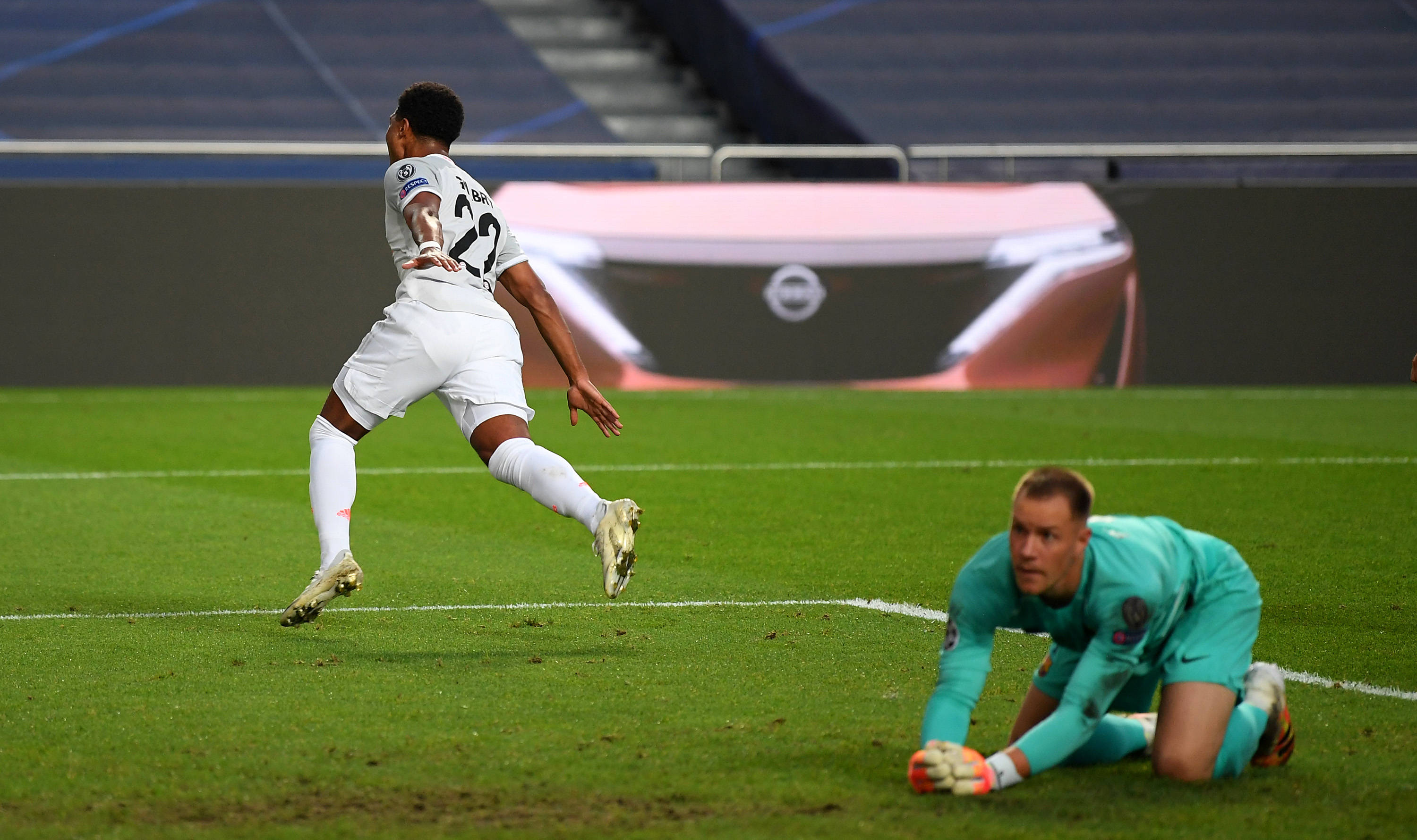 帕森斯：勇士现在成绩也就中游 却一直雪藏唯一的年轻天赋库明加