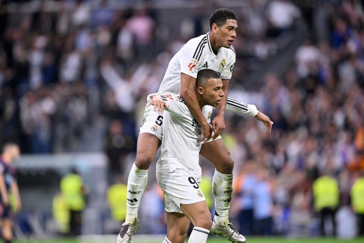 《王者荣耀》“皮肤雨”下不完了！小乔时之魔女皮肤